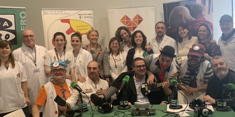 O Álvaro Cunqueiro conmemora o día internacional do cancro infantil