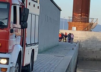 Hallado el cuerpo sin vida de un hombre sumergido junto al faro del Museo do Mar de Vigo