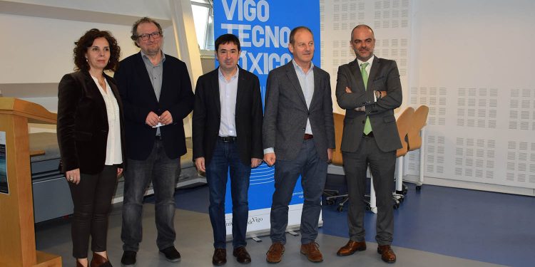 Enxeñeiros de Vigo converterán o plástico dos océanos en compoñentes para a industria marítima