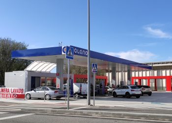 La alta demanda desborda la gasolinera de bajo coste de Vigo