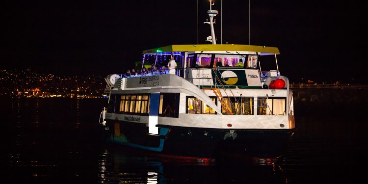 Nuevo plan para Carnaval en Vigo: cena en medio de la ría y concurso de disfraces con DJ