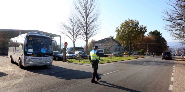 Ponteareas dotará de semáforo e paso de peóns á N-120 no IES O Barral