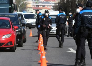 Detenido en Vigo tras robar cinco envases de jamón ibérico, empujar a un vigilante y salir corriendo