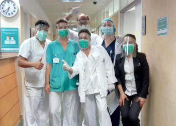 La plataforma EscudoCovid19 de Vigo reparte 9.700 elementos de protección sanitaria