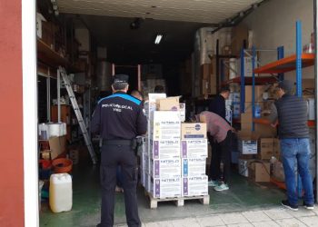 La Policía requisa en Vigo un partida de 40.000 guantes lista para vender