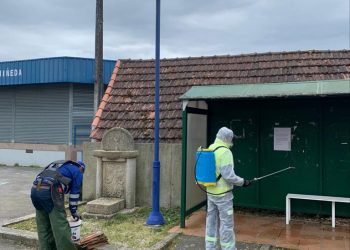Mos desinfecta fontes e vivendas con pacientes contaxiados