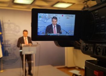 Vigo reparte 400 comidas diarias a domicilio e entrega 1.033 bolsas de comedor