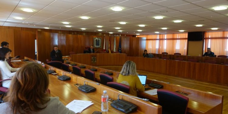 Vigo adianta o importe das becas de comedor ás familias con menos renda
