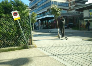 La Policía Local de Vigo multa a siete conductores de patinetes eléctricos en cuatro horas