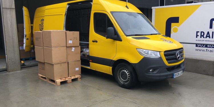 Galicia recibe otras 117.000 mascarillas del Gobierno y 58.800 tests rápidos