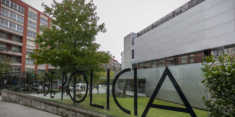 Tres detenidos por tráfico de drogas en la Travesía de Vigo