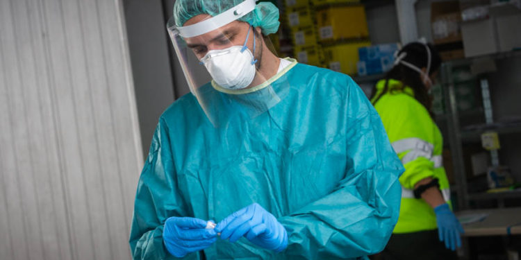 El área sanitaria de Vigo suma este domingo cinco fallecidos y ya registra 123 víctimas mortales
