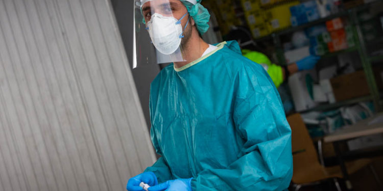 Vigo estabiliza los casos de coronavirus y reduce los ingresos en el sexto domingo de confinamiento