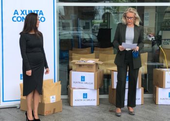 A Xunta facilita de balde máscaras para nenos a través de farmacias e Cáritas