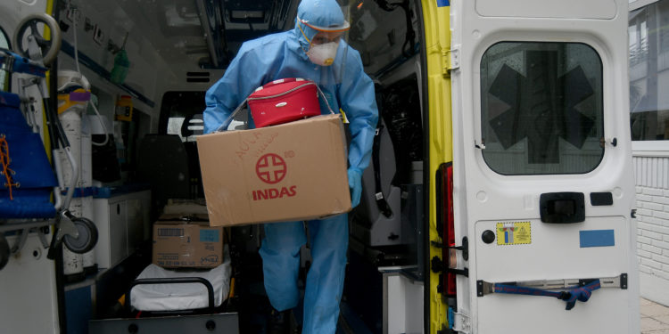 A Xunta somete a novas probas a todos os usuarios e traballadores da residencia de Nigrán