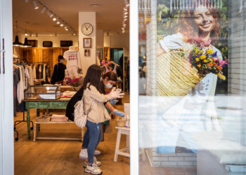 Los vigueses acuden a las terrazas y los comercios en el primer día en la Fase 1