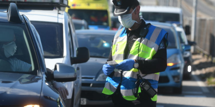 Detenido un vigués tras huir de un control policial y protagonizar una fuga de 5 kilómetros