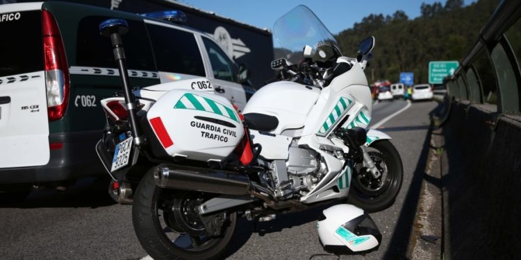 La Guardia Civil anuncia controles en rutas moteras de Pontevedra para evitar la movilidad interprovincial