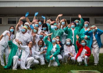 El área sanitaria de Vigo logra la mayor bajada de casos y regresa a datos del 25 de marzo