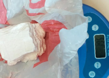 Una empresa de mensajería entrega por error en Lugo un paquete enviado desde Vigo con cocaína