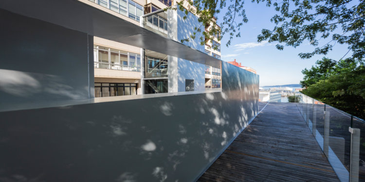 Torrecedeira ya tiene su balcón a la ría de Vigo