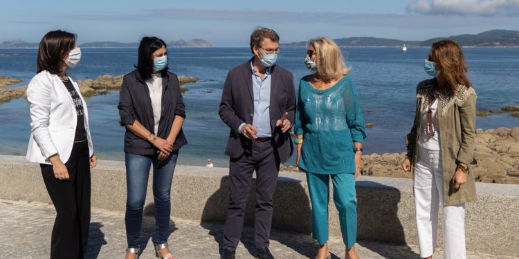 Feijóo cambia un paseo por Príncipe para iniciar su campaña por un posado en el Museo do Mar