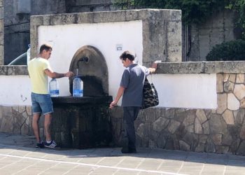 Vigo reabre las fuentes públicas, precintadas desde mediados de marzo