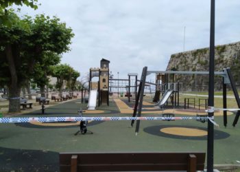 Baiona, Moaña e Redondela tamén frean a reapertura dos seus parques infantís