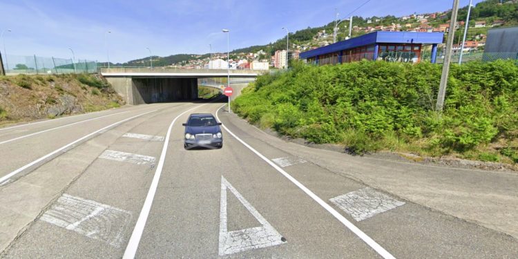 La Policía Local de Redondela evita un grave accidente en la AP9 en Chapela al interceptar un coche en sentido contrario