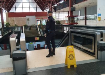 Simula tos para evitar ser detenido por un intento de robo en una cafetería de Vigo