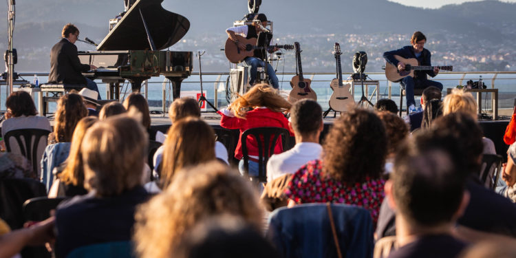 Los Secretos estrena el «Paraíso» del TerraCeo sobre el Mar de Vigo