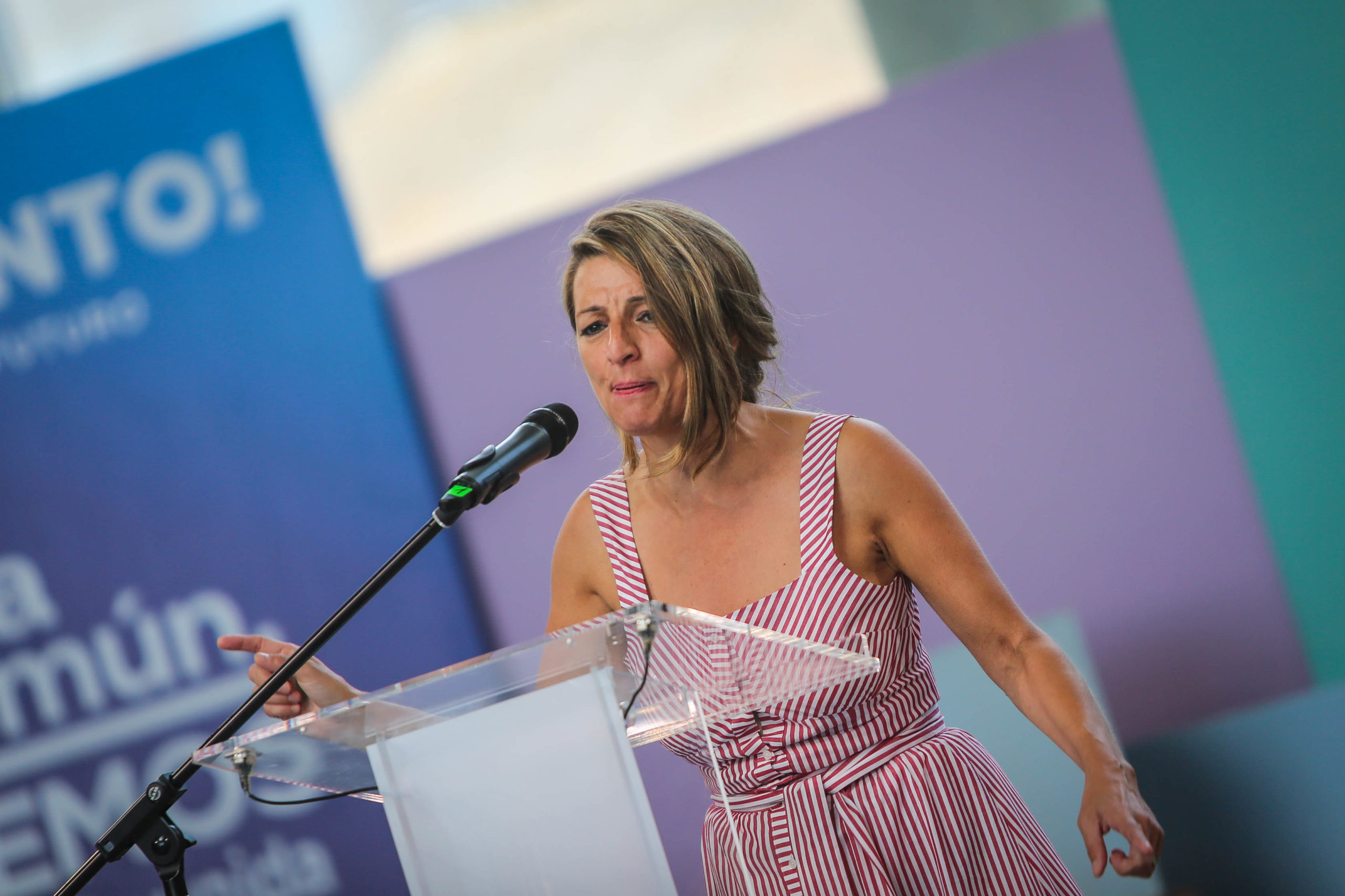 Yolanda Díaz regresa a Vigo ovacionada la mejor ministra de Yolanda Díaz regresa a Vigo ovacionada la mejor ministra de