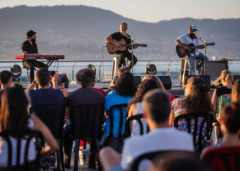 Love of Lesbian se desnuda en Vigo