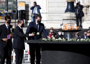 Caballero salienta o “comportamento exemplar” da sociedade na homenaxe de Estado ás vítimas da Covid-19