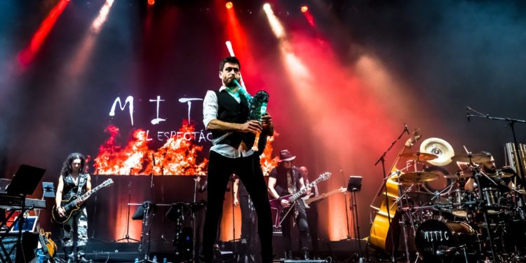 O espectáculo Mitic protagoniza unha das semanas más completas do Baiverán baionés