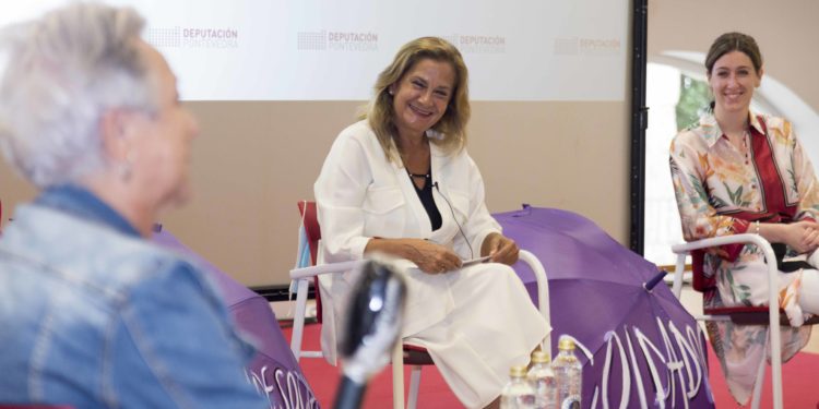 «Súmate ao cambio», a campaña para que os homes asuman coidados «que sempre estiveron en mans de mulleres»