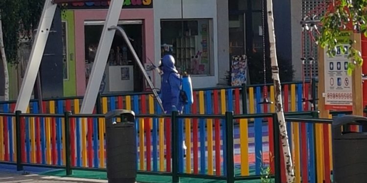 Los vigilantes del aforo de los parques de Vigo se moverán en moto para rotar por toda la ciudad