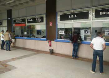 Nuevas exenciones fiscales en Vigo: 5.400 vados se libran de la tasa durante 99 días