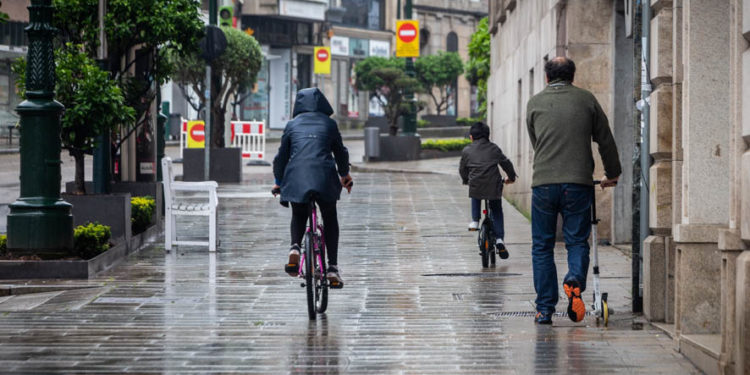 El primer temporal del otoño activa la alerta amarilla en la costa viguesa por vientos fuertes