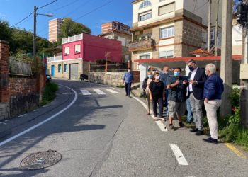 El PP se reúne con vecinos del Camiño da Barciela y denuncia problemas de seguridad vial