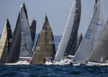 Los aspirantes al Trofeo Príncipe de Asturias toman posiciones en Baiona