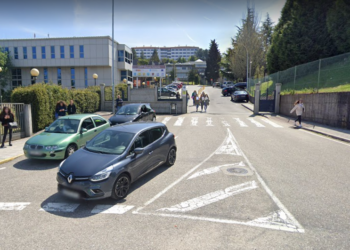Tres colegios del área de Vigo se suman a la lista de centros con casos de Covid-19 y uno desaparece de ella
