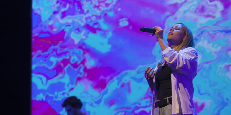 O concerto de Laura LaMontagne abre o festival Play-Doc