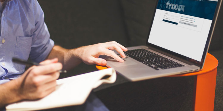 O curso arrancará na UVigo coa estrea dun novo portal de teledocencia, MooVi