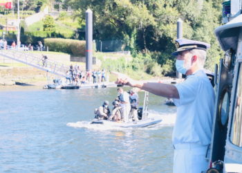 Aplausos (y también silbidos) para Felipe VI en Tui
