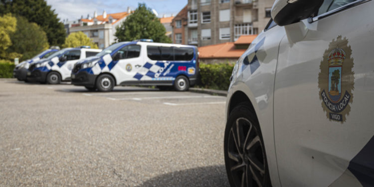 Detenidos tres jóvenes en Vigo por intentar robar un patinete eléctrico a punta de pistola