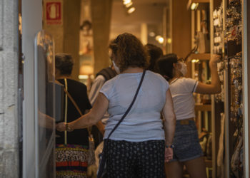 Publicados los domingos y festivos en los que las grandes superficies de Galicia podrán abrir en 2021