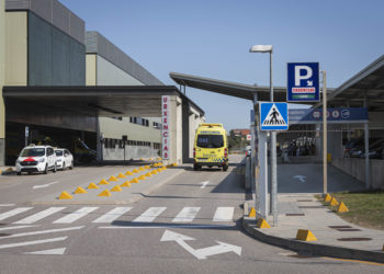 Tres heridos en dos accidentes de tráfico ocurridos en Redondela y Mos