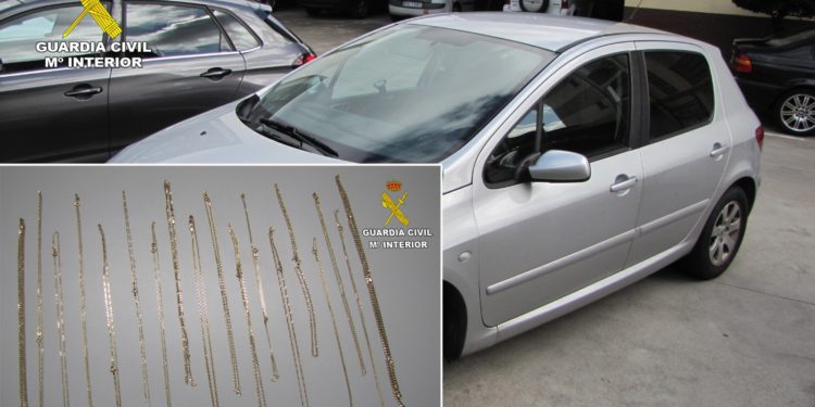 La Guardia Civil recupera un lote de joyas robadas en A Cañiza y detiene al presunto autor
