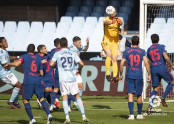 El trolebús de Simeone se traga al utilitario averiado de Óscar García